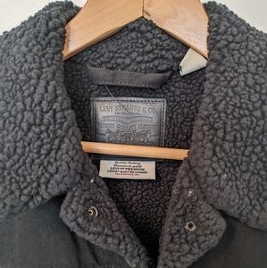 Black Levis denim jacket with sherpa collar